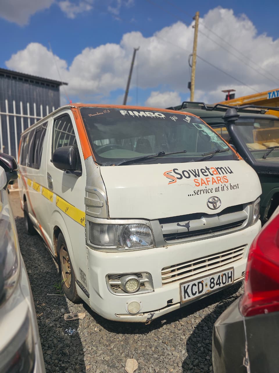 TOYOTA HIACE